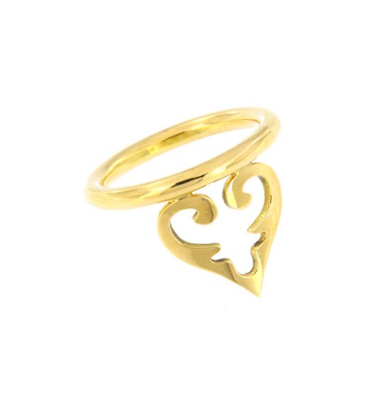Schlichter Ring mit einem medium “Oriental Heart”. Ideal zum Aufstecken zu einem Ehering oder einem Memoire Ring mit Brillanten (auf Anfrage).